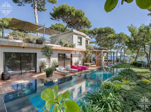 VILLA MATTA НА ПОБЕРЕЖЬЕ КАП-Д'АНТИБ